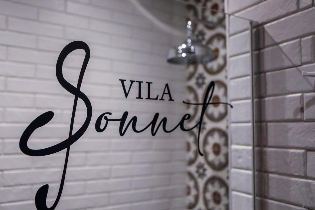 Vila Sonnet Корча Екстер'єр фото